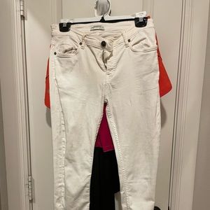 White zara jeans. Size 4